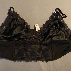 VS Victoria’s‎ Secret black satin sexy floral lace bralette bra NWT NEW